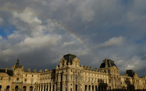 Water leak and ticket fraud charges add to Louvre woes- Ảnh 2.