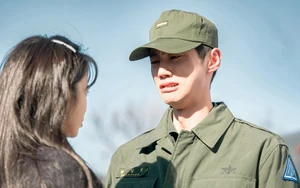 Lee Jun Young hoán đổi thân xác khó đỡ trong Reborn rookie- Ảnh 3.