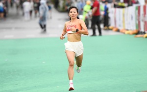 Nguyễn Thị Oanh phá kỷ lục quốc gia 5000m nữ tại giải châu Á - Ảnh 1.