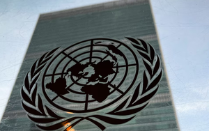 Funding cuts leave women's aid organizations 'stretched to brink'- Ảnh 3.
