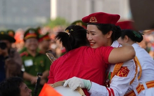 'Mini concert' đặc biệt của quân và dân sáng 30-4- Ảnh 10.