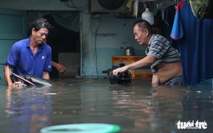Ho Chi Minh City ramps up safety measures for rainy season - Ảnh 2.