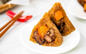 Bánh bá trạng lò Kim Anh nhộn nhịp phục vụ Tết Đoan ngọ mùng 5-5 - Ảnh 2.
