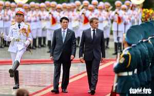 France seeks to deepen ties with Vietnam: President Macron  - Ảnh 2.