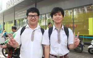 Thông điệp ‘viết tiếp câu chuyện hòa bình’ xuất hiện trong nhiều đề thi thử tốt nghiệp THPT- Ảnh 4.
