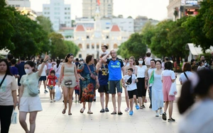 Foreigners urge Vietnam to recognize long-term expats’ contributions amid Golden Visa proposal- Ảnh 3.