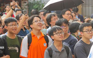Đã có điểm thi Trường THPT chuyên Khoa học xã hội và Nhân văn Hà Nội  - Ảnh 1.
