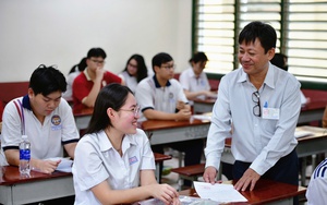Hơn 1,15 triệu thí sinh đến làm thủ tục thi tốt nghiệp THPT 2025 - Ảnh 2.