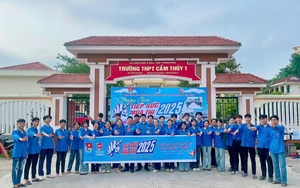 Thanh Hóa công bố điểm chuẩn lớp 10: THPT Hàm Rồng dẫn đầu, chuyên Lam Sơn cao nhất 49,40 điểm - Ảnh 2.