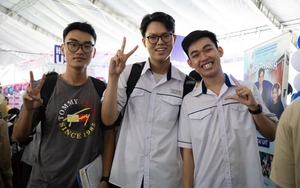 Đại diện Bộ Giáo dục và Đào tạo giải đáp vấn đề điểm quy đổi, chuyển ngành- Ảnh 4.