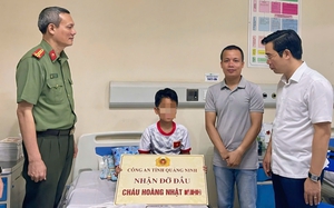 Body of suspected final victim of Ha Long Bay boat capsizing found - Ảnh 3.
