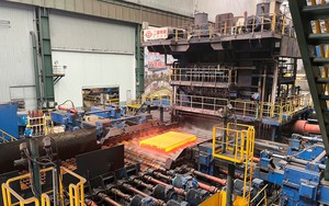 Vietnam imposes anti-dumping tariff on hot-rolled steel from China- Ảnh 1.
