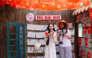 Trước dịp lễ Quốc khánh 2-9, giới trẻ lưu giữ kỷ niệm trong từng khung hình - Ảnh 5.
