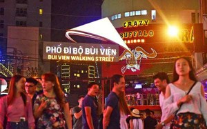 Hai vợ chồng trẻ liệt người sau 10 tháng chơi ‘bóng cười’ - Ảnh 2.