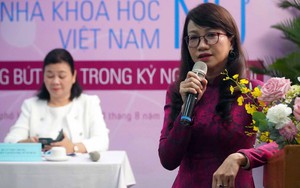 Khoảnh khắc rớt nước mắt của ‘cô gái tên lửa’ Lê Thị Hằng  - Ảnh 4.