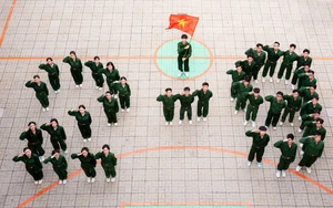 Đưa tinh thần yêu nước vào lớp học dịp lễ Quốc khánh 2-9 - Ảnh 6.