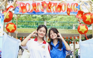 Teen Trường THPT Hùng Vương thắp sáng nụ cười trẻ em mái ấm mùa trăng rằm - Ảnh 3.