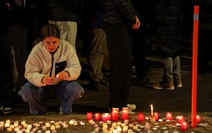 Scrutiny turns to safety set-up of Swiss bar after deadly blaze - Ảnh 2.