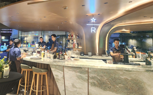 Starbucks Vietnam apologizes for ‘zero price’ glitch on delivery apps - Ảnh 1.