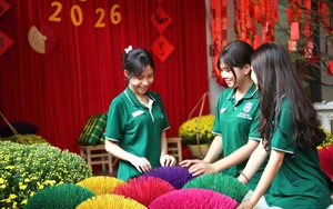 Hàng trăm ‘đầu bếp học trò’ rộn ràng làm món ăn truyền thống đón Tết - Ảnh 20.