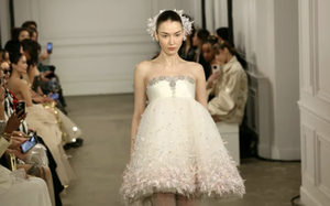 Chinese actress Liu Yifei wears dress by Vietnamese designer for birthday- Ảnh 3.