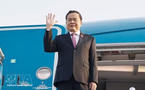 Vietnam, China to boost legislative, people-to-people exchanges - Ảnh 2.
