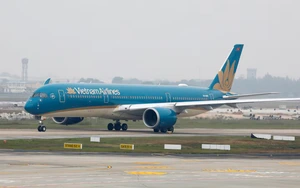 Vietnam, US sign $37.2bn in cooperation deals witnessed by Party Chief To Lam - Ảnh 5.