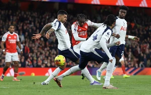 Thắng đậm Tottenham, Arsenal nới rộng khoảng cách với Man City - Ảnh 2.