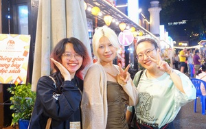 Đa dạng hoạt động giải trí buổi đêm hấp dẫn tại Đường sách TP.HCM- Ảnh 14.