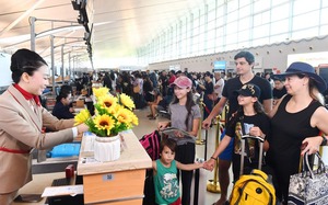 Vietnam’s Phu Quoc pledges to keep night market as key to island economy- Ảnh 5.