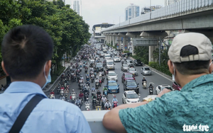 Hanoi races to complete flood-control projects ahead of rainy season- Ảnh 14.