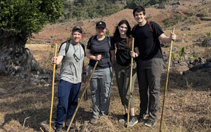 Online reactions pour in after story of US family paying $3,000 each for rural Vietnam experience - Ảnh 6.