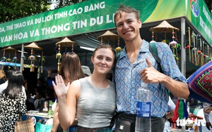 Ho Chi Minh City tourism revenue tops VND172 trillion in first four months - Ảnh 2.