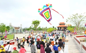 Loạt hoạt động vui chơi, lễ hội trên cả nước dịp lễ 30-4, 1-5- Ảnh 3.