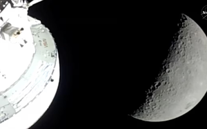 Artemis and ISS astronauts share celestial call - Ảnh 1.