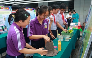 Dầu gội thảo dược "made in học trò" - Ảnh 2.