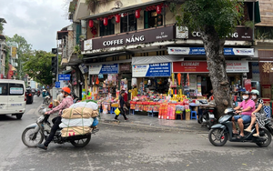 What to keep on Vietnam’s sidewalks: Order, street life, city's soul or whole?- Ảnh 3.
