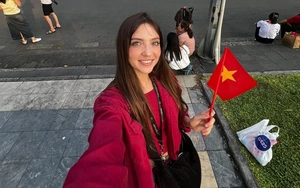 British-Canadian couple spends 3 hours daily answering thousands of Vietnam travel inquiries for free- Ảnh 6.