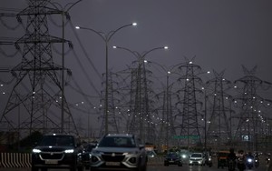 Vietnam auto market grows fastest in ASEAN-6, EVs drive growth - Ảnh 5.