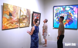 Photo exhibition brings decades of Vietnam’s history to Da Lat - Ảnh 3.