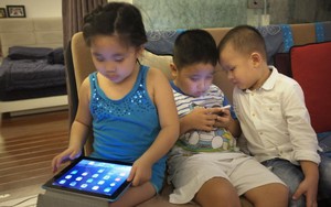 Da Nang schools battle social media addiction among students  - Ảnh 2.