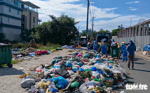 Da Nang ward installs surveillance cameras at 29 illegal dumping hotspots - Ảnh 3.