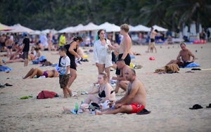 Travel firms in Nha Trang fear return of ‘zero-dollar tours’ for Russian visitors- Ảnh 2.