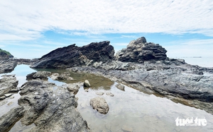 Vietnam to restore 2,000-year-old Cham wells using French archaeological records- Ảnh 6.