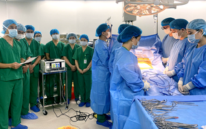 Hanoi man dies after returning from Japan to care for sick mother, family donates his organs - Ảnh 1.