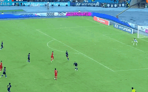 Video: Đình Bắc lập hat-trick trong lần đầu dự ASEAN Cup - Ảnh 1.