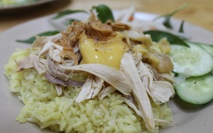 Vietnam seeks to revamp food safety law to stop unsafe food at its source - Ảnh 2.
