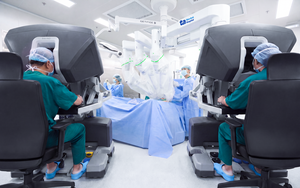 Vietnam risks losing global recognition for medical degrees without training overhaul - Ảnh 1.