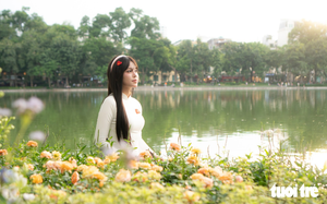 Scenic walkway being installed by Hanoi’s Hoan Kiem Lake- Ảnh 4.