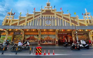 Discover another side of Ho Chi Minh City’s Tan Dinh through its alleyways - Ảnh 7.